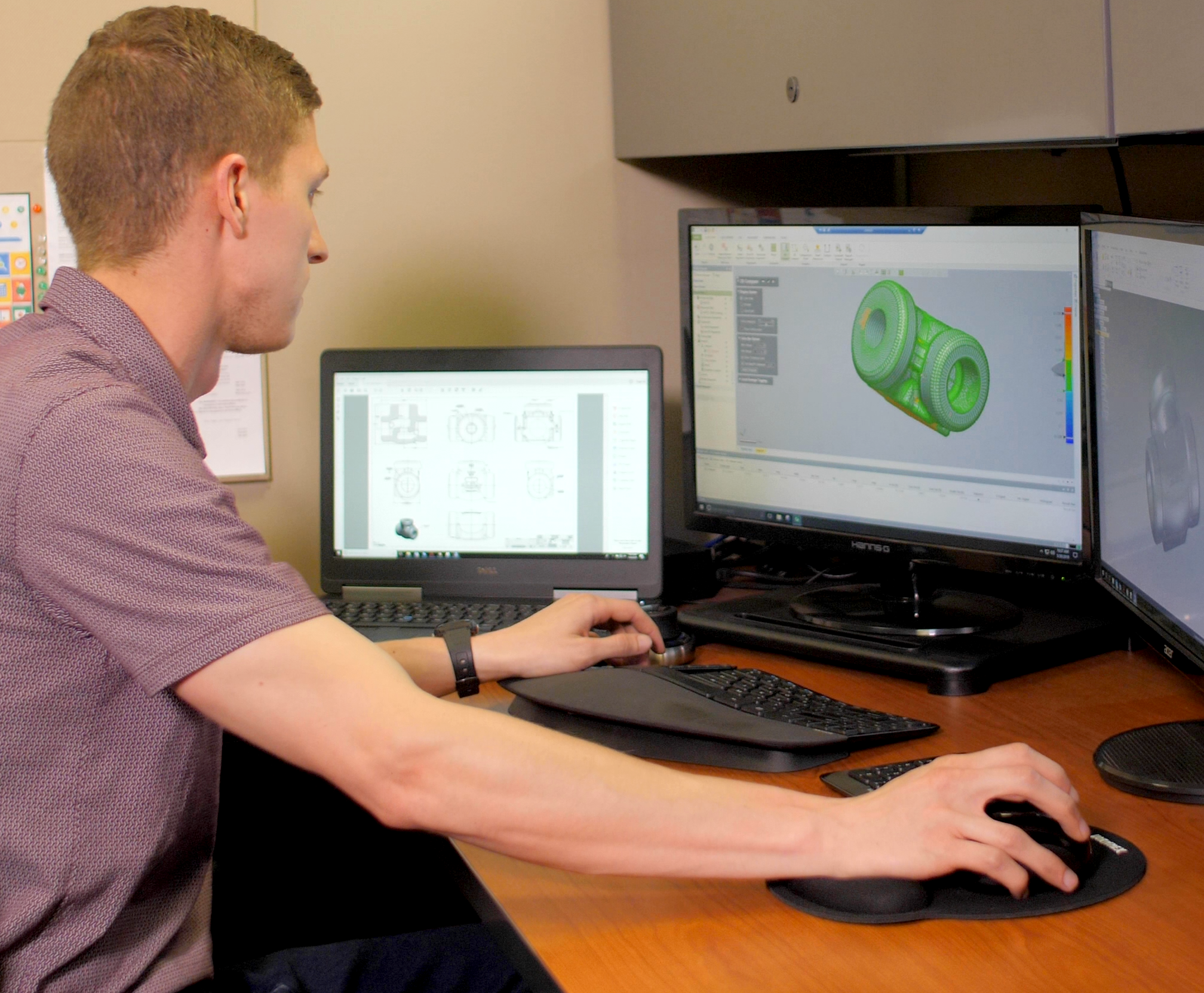 Design for Manufacturability: Eagle Alloy Engineer Reviewing Design File in CAD Program